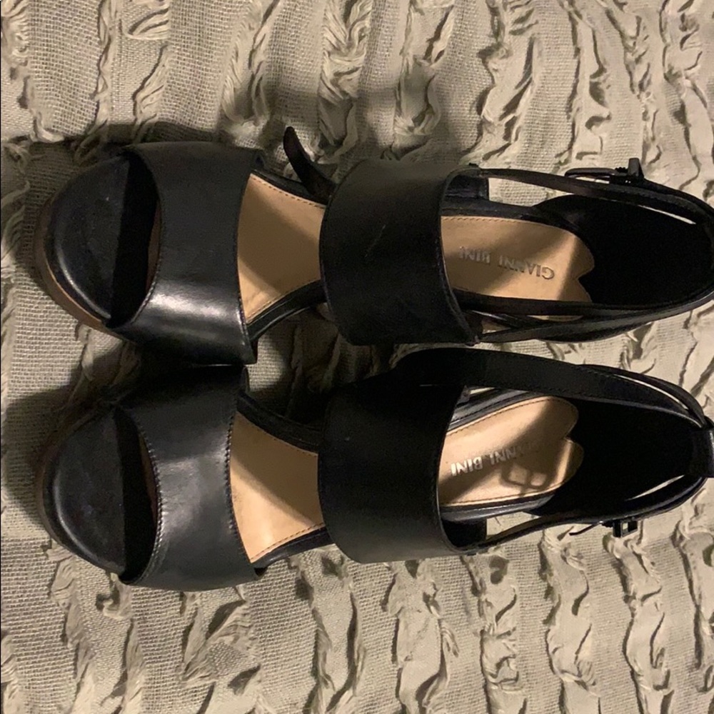 Gianni Bini Wedge